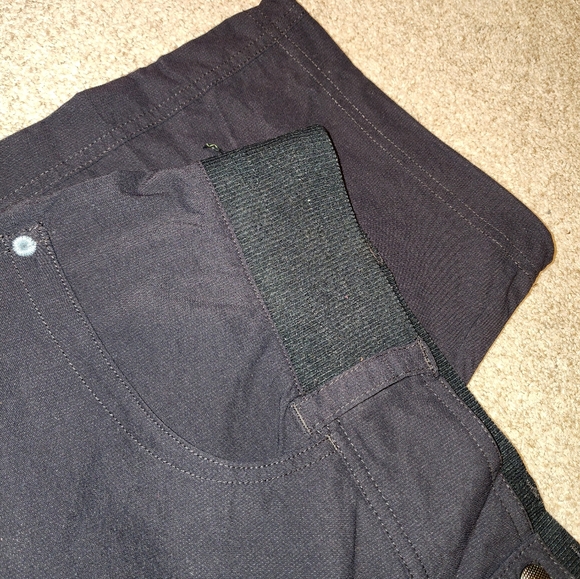 Woman's Black Title Nine Original Clamber Capri, Size 14 - Picture 6 of 8